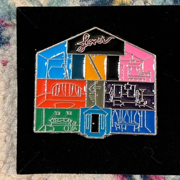 Lover House enamel pin Taylor Swift - Picture 4 of 7